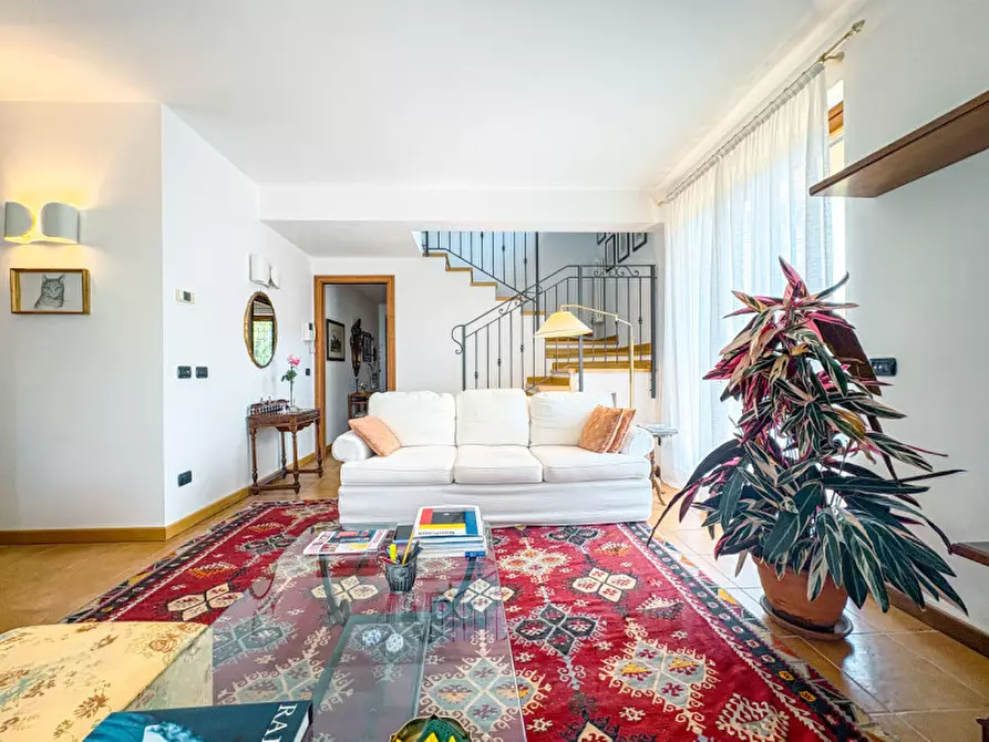 Immagine 14 di Villa in vendita  in Via per Colazza 24 a Meina