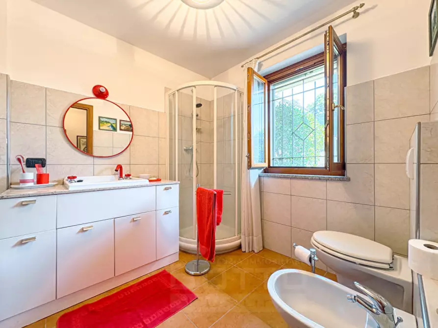 Immagine 15 di Villa in vendita  in Via per Colazza 24 a Meina