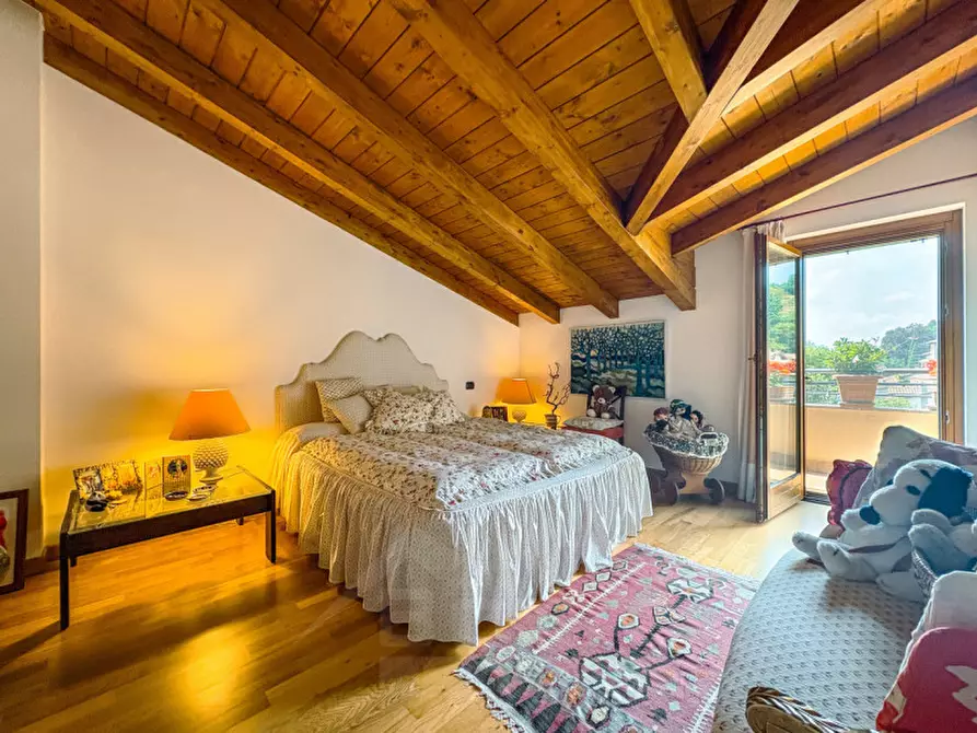 Immagine 29 di Villa in vendita  in Via per Colazza 24 a Meina