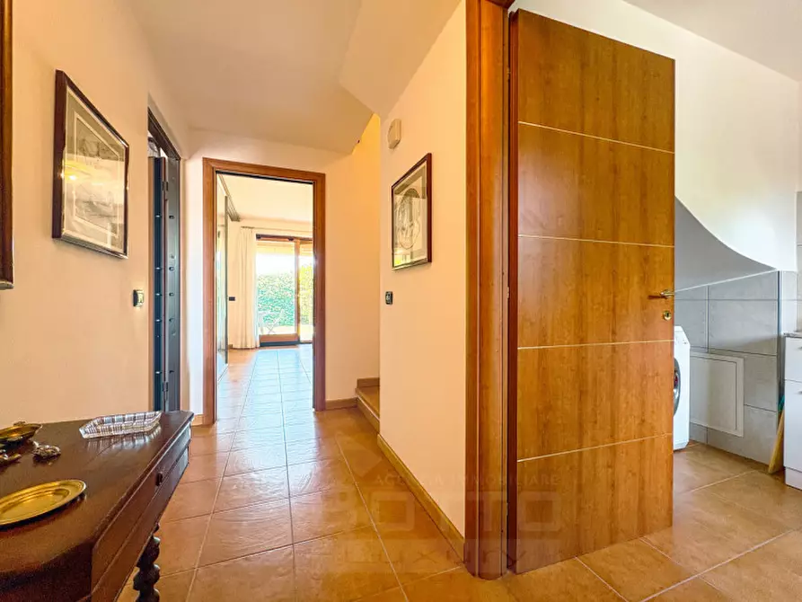 Immagine 34 di Villa in vendita  in Via per Colazza 24 a Meina