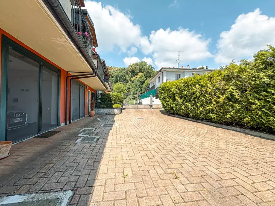 Immagine 38 di Villa in vendita  in Via per Colazza 24 a Meina