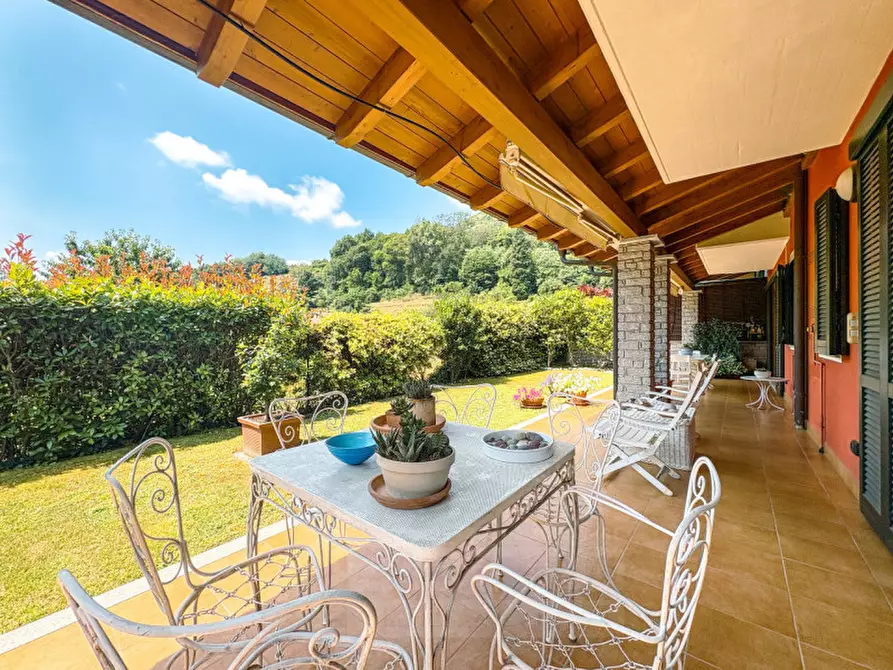 Immagine 39 di Villa in vendita  in Via per Colazza 24 a Meina