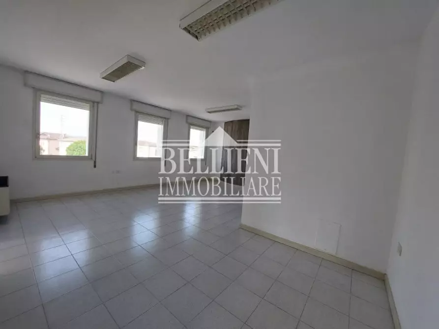 Immagine 3 di Ufficio in affitto  in Via Roma a Torri Di Quartesolo