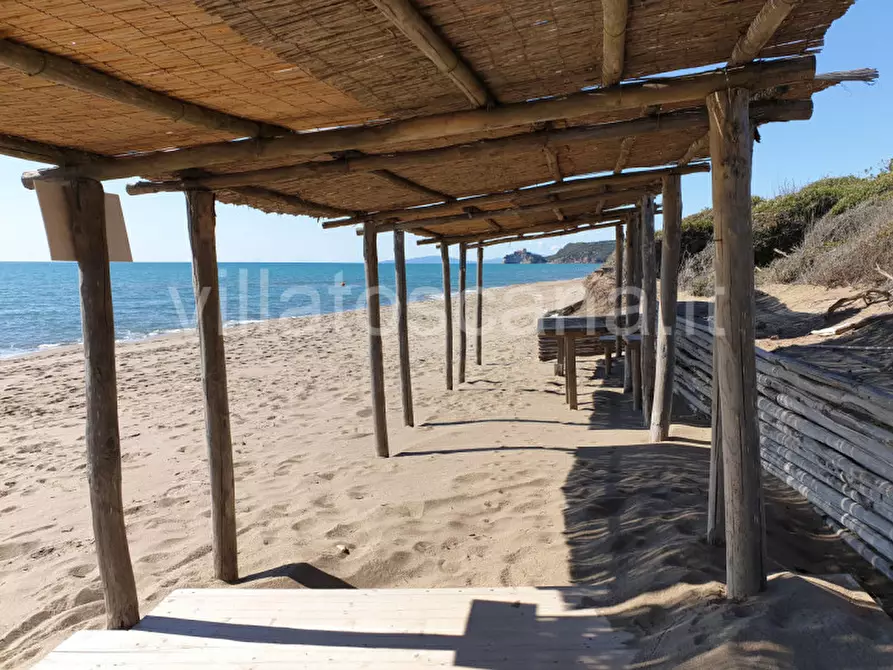 Immagine 3 di Villa in vendita  in Località Roccamare a Castiglione Della Pescaia