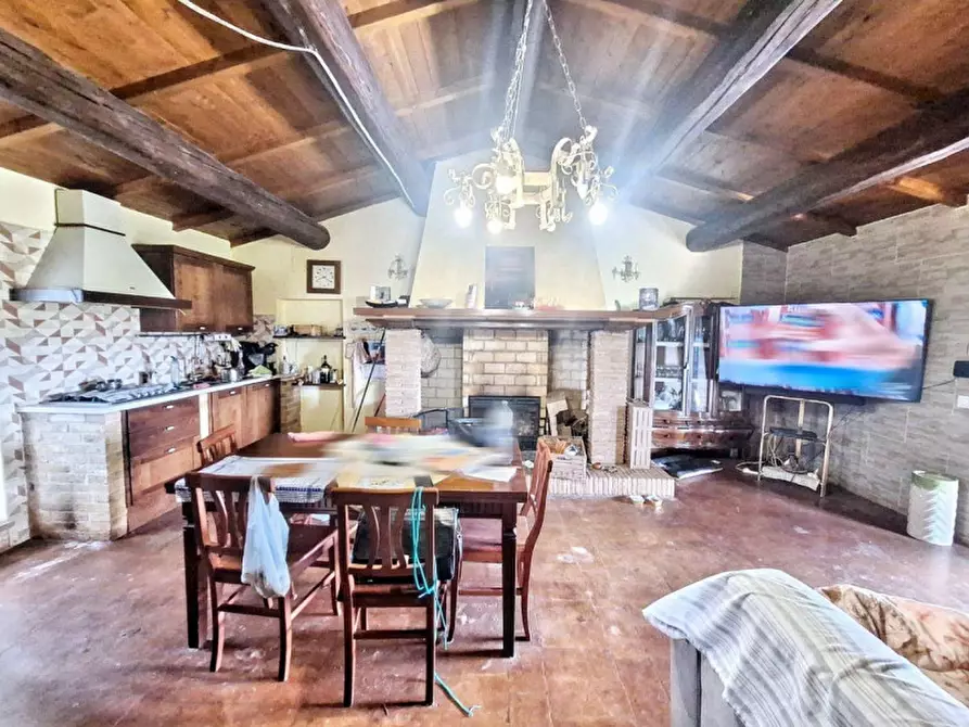 Immagine 10 di Rustico / casale in vendita  in Via Sterpaticcio, Bastia Umbra PG, Italia a Bastia Umbra