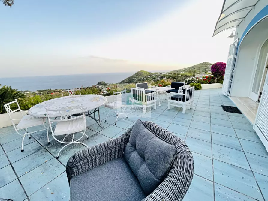 Immagine 29 di Villa in vendita  in via pezzachiana a Serrara Fontana