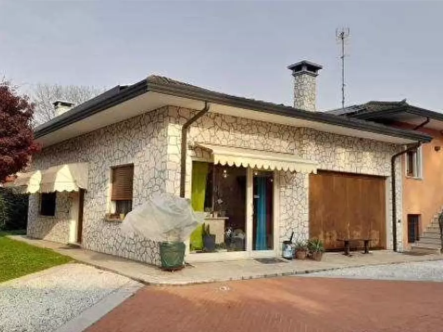 Immagine 1 di Casa indipendente in vendita  in VIA ROMA 12 a Montegaldella