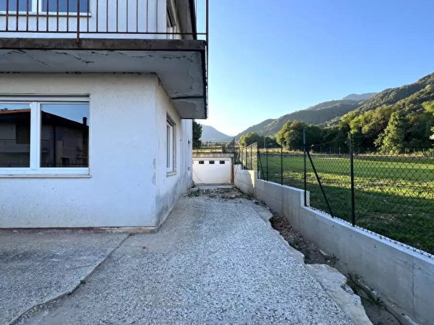 Immagine 3 di Casa indipendente in vendita  in Via F. Gualtieri a Schio