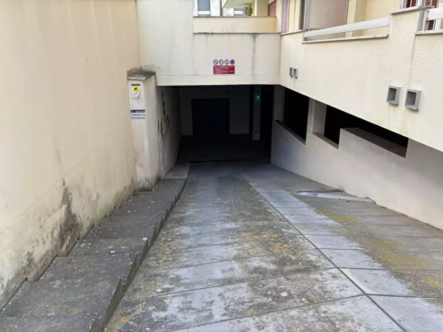 Immagine 3 di Garage in vendita  in Via Francesco Petrarca, 73014 Gallipoli LE, Italia a Gallipoli