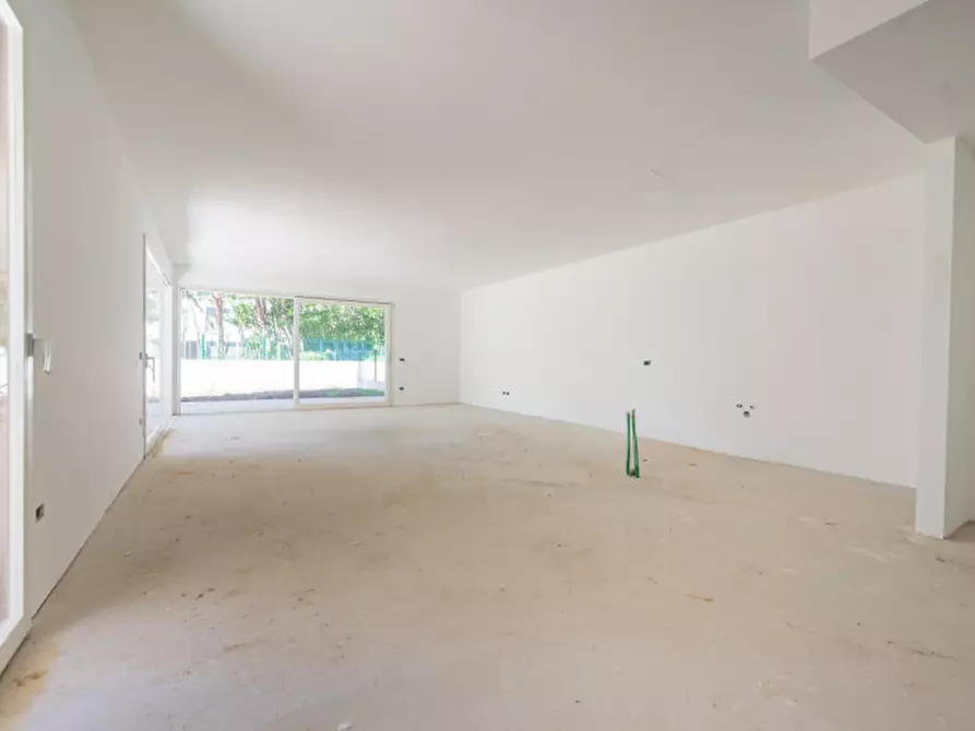 Immagine 3 di Appartamento in vendita  in Via Antonio Cavarzerani a Treviso