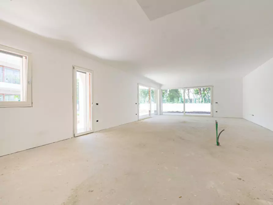 Immagine 4 di Appartamento in vendita  in Via Antonio Cavarzerani a Treviso