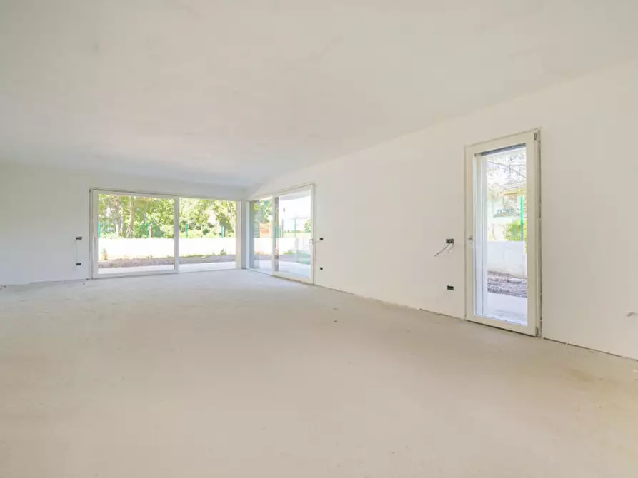 Immagine 5 di Appartamento in vendita  in Via Antonio Cavarzerani a Treviso