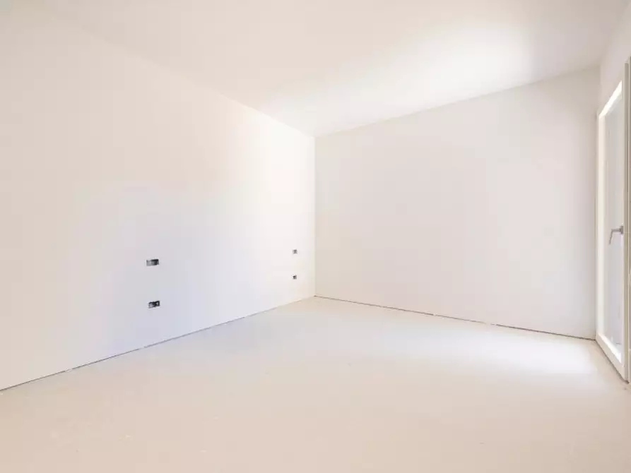 Immagine 10 di Appartamento in vendita  in Via Antonio Cavarzerani a Treviso