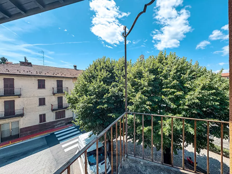 Immagine 1 di Appartamento in vendita  in piazza vittorio veneteo 49 a Invorio