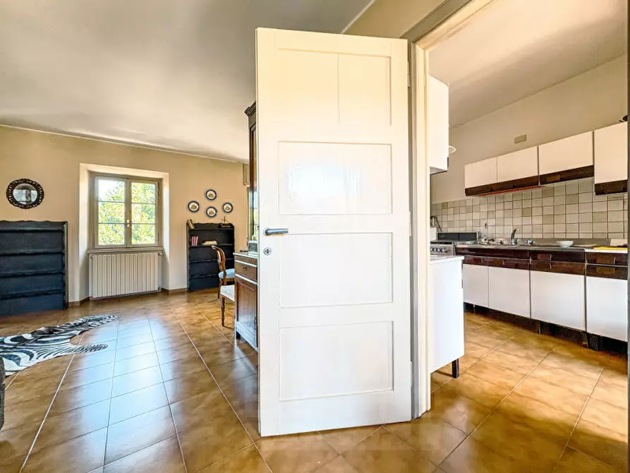 Immagine 18 di Appartamento in vendita  in piazza vittorio veneteo 49 a Invorio