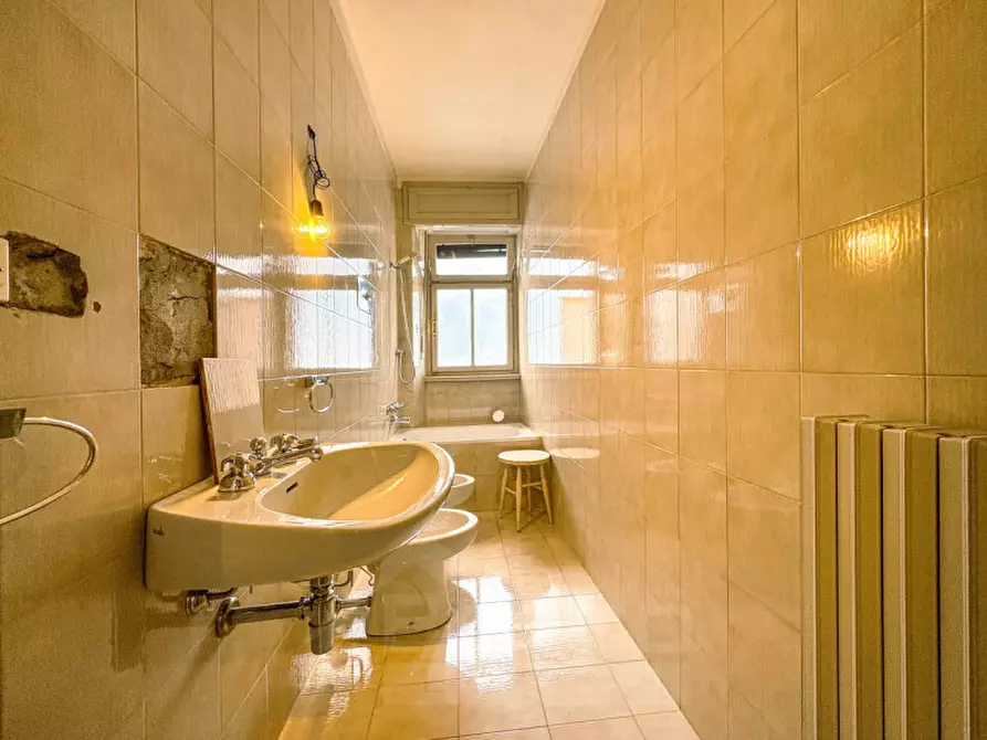 Immagine 24 di Appartamento in vendita  in piazza vittorio veneteo 49 a Invorio