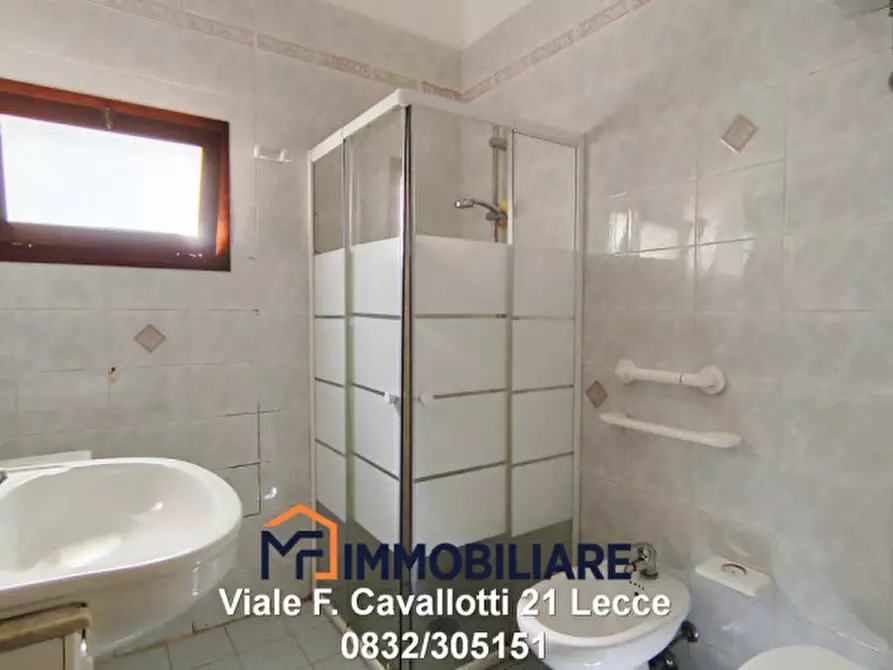 Immagine 12 di Casa indipendente in vendita  in Via Rocco Scotellaro 4 a Lecce