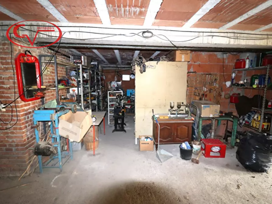 Immagine 3 di Magazzino in vendita  in via Mameli a Montevarchi