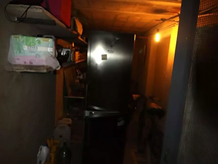 Immagine 5 di Magazzino in vendita  in via Mameli a Montevarchi