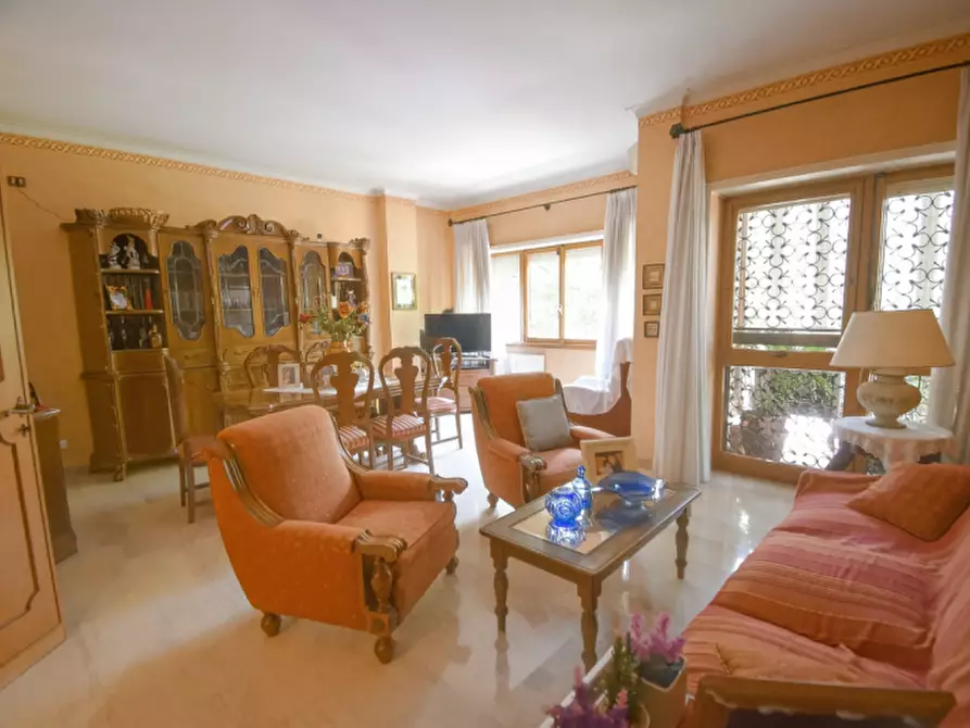 Immagine 1 di Appartamento in vendita  in Viale dei Colli Portuensi a Roma