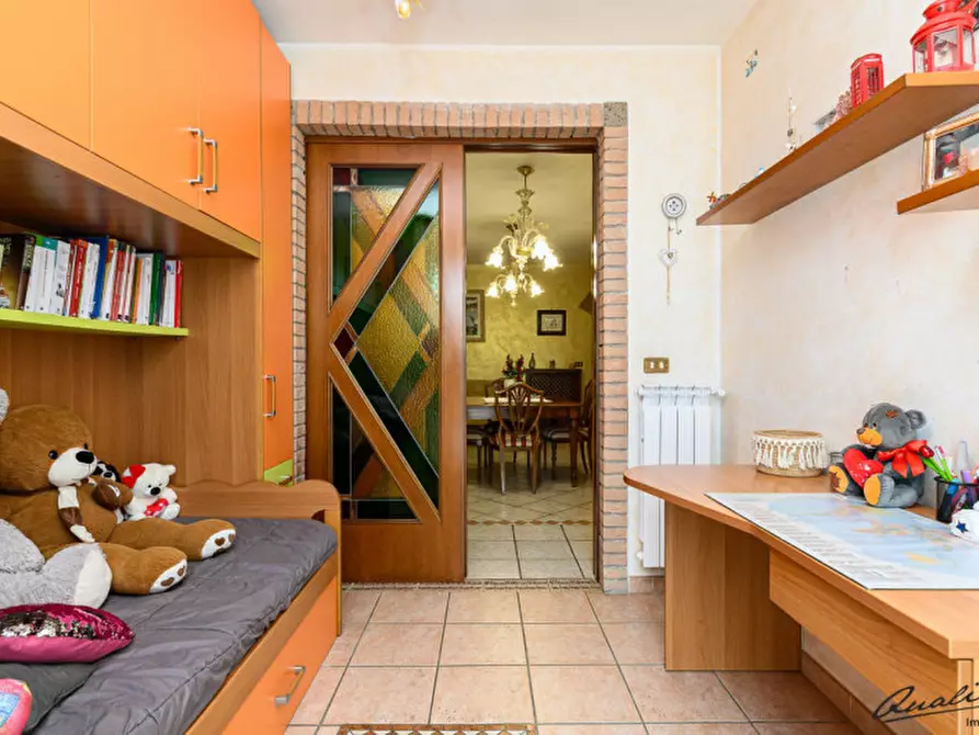 Immagine 9 di Villa in vendita  in via Irlanda a Guidonia Montecelio