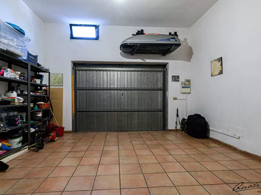 Immagine 30 di Villa in vendita  in via Irlanda a Guidonia Montecelio