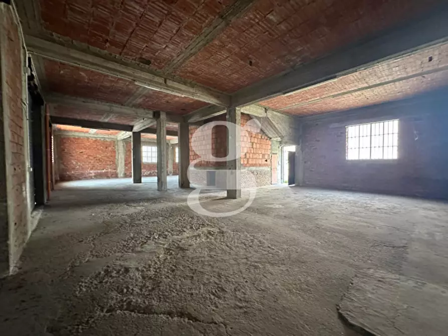 Immagine 12 di Attività commerciale in affitto  in Via Filippo Turati a Pace Del Mela