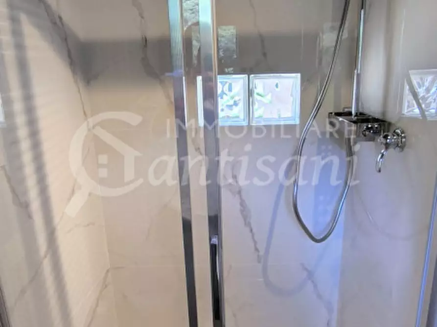Immagine 10 di Appartamento in affitto  in via Faentina 70 a Fiesole