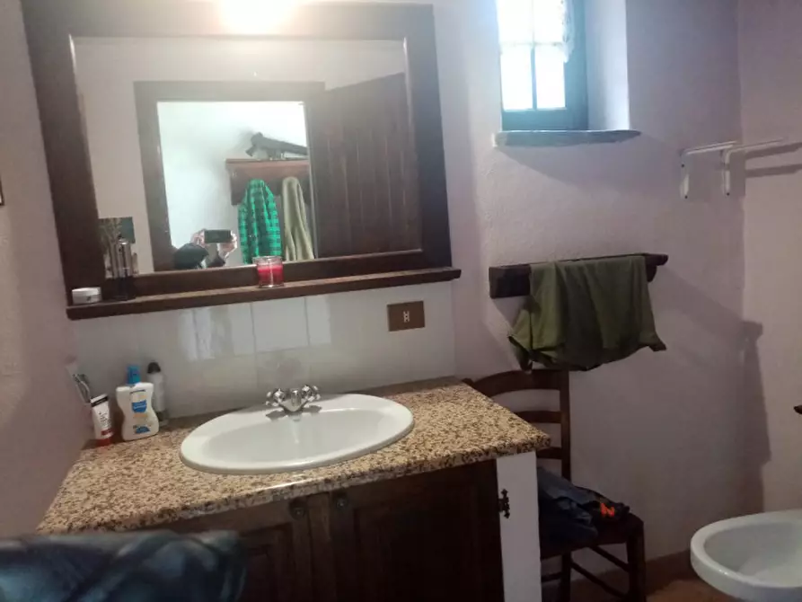 Immagine 18 di Attività commerciale in vendita  in Regione Colfacero 3 a Gravere