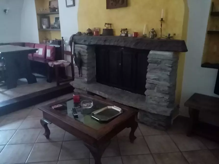 Immagine 19 di Attività commerciale in vendita  in Regione Colfacero 3 a Gravere