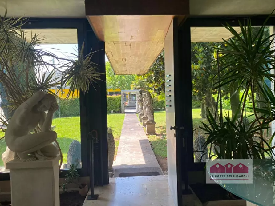 Immagine 1 di Casa indipendente in vendita  in Via Bruschi, montecchio maggiore a Montecchio Maggiore