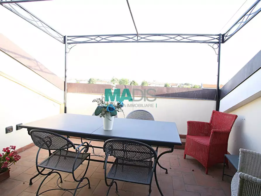 Immagine 1 di Appartamento in vendita  in Via Provinciale Pratese a Agliana