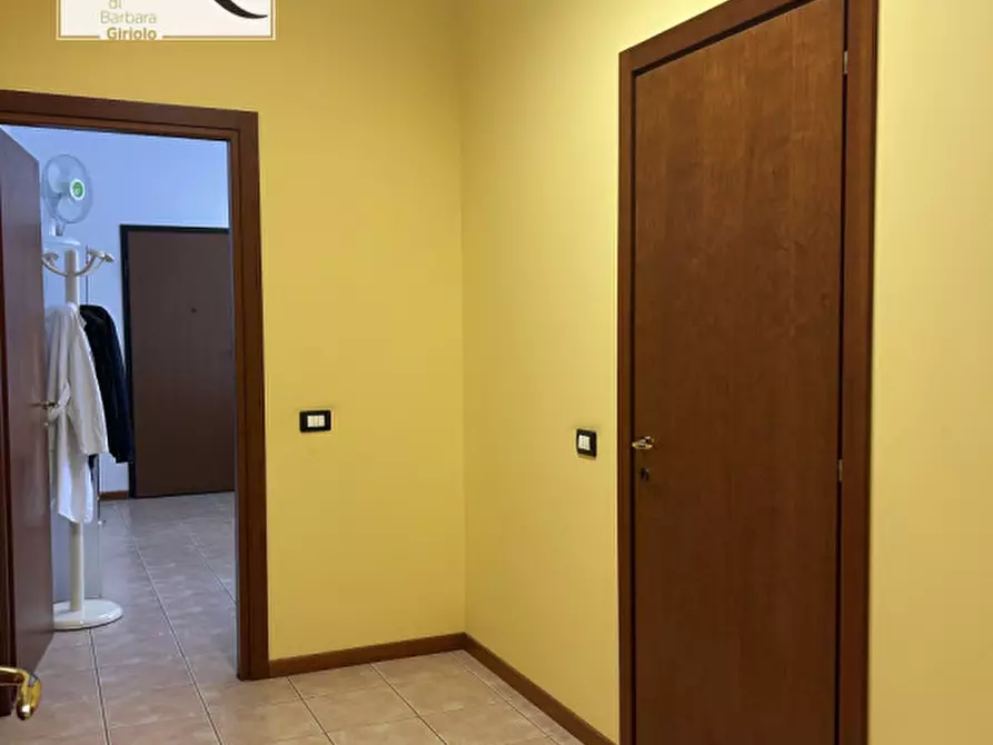 Immagine 2 di Ufficio in vendita  a Castelbaldo