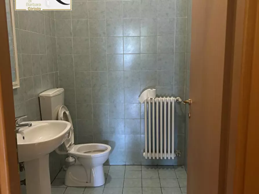 Immagine 5 di Ufficio in vendita  a Castelbaldo