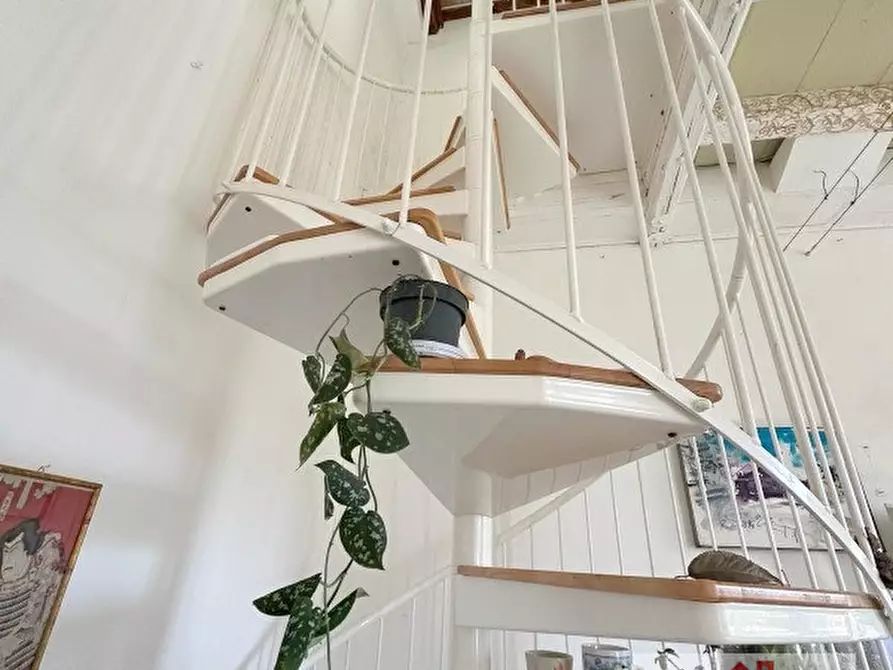 Immagine 22 di Villa in vendita  a Volpago Del Montello