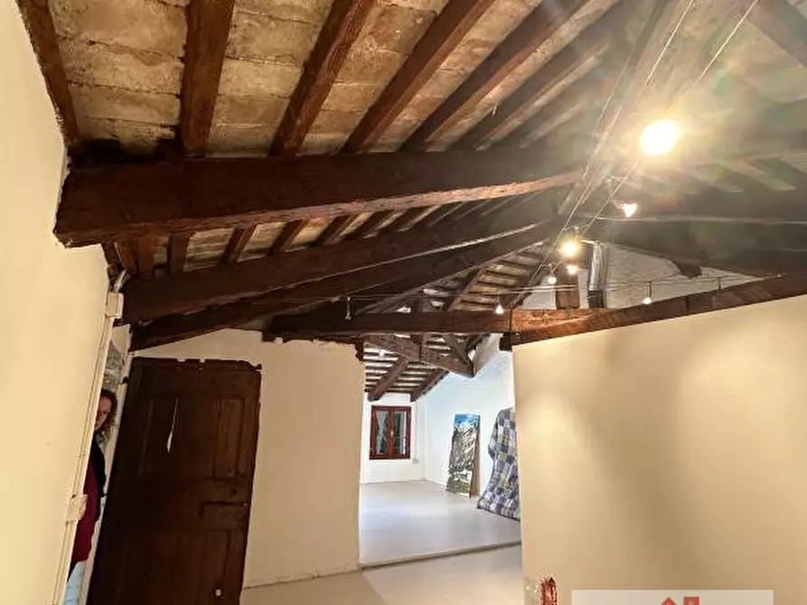 Immagine 28 di Villa in vendita  a Volpago Del Montello