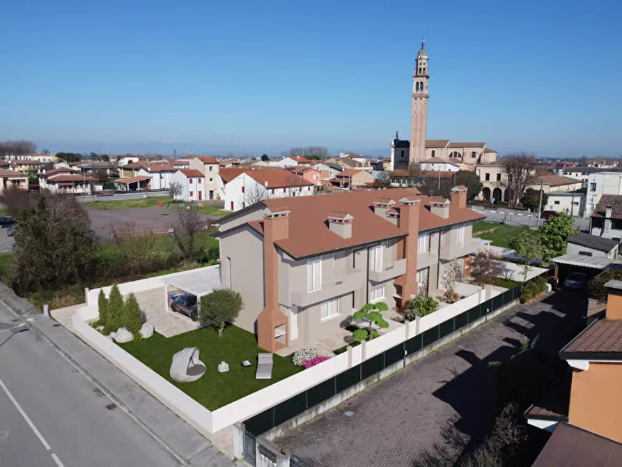 Immagine 1 di Villetta a schiera in vendita  in Viale Vincenzo Gallucci a Borgo Veneto