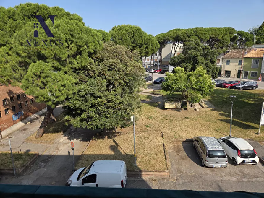 Immagine 25 di Appartamento in vendita  a Fano