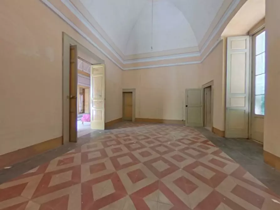 Immagine 5 di Palazzo in vendita  in Piazza Ignazio Ciaia a Fasano