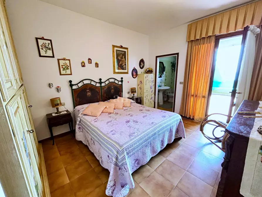 Immagine 10 di Casa quadrifamiliare in vendita  a Castiglione Della Pescaia