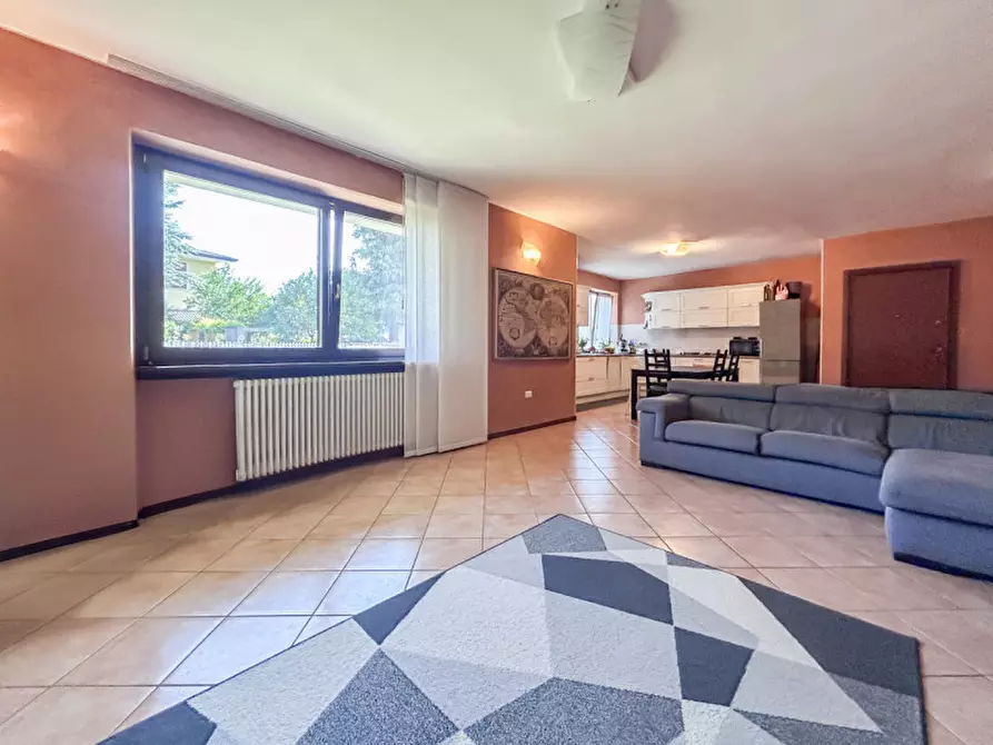 Immagine 3 di Appartamento in vendita  in Via Val di sole a Bussolengo