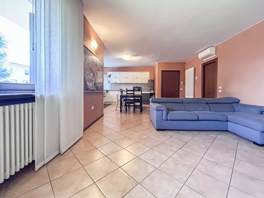 Immagine 6 di Appartamento in vendita  in Via Val di sole a Bussolengo