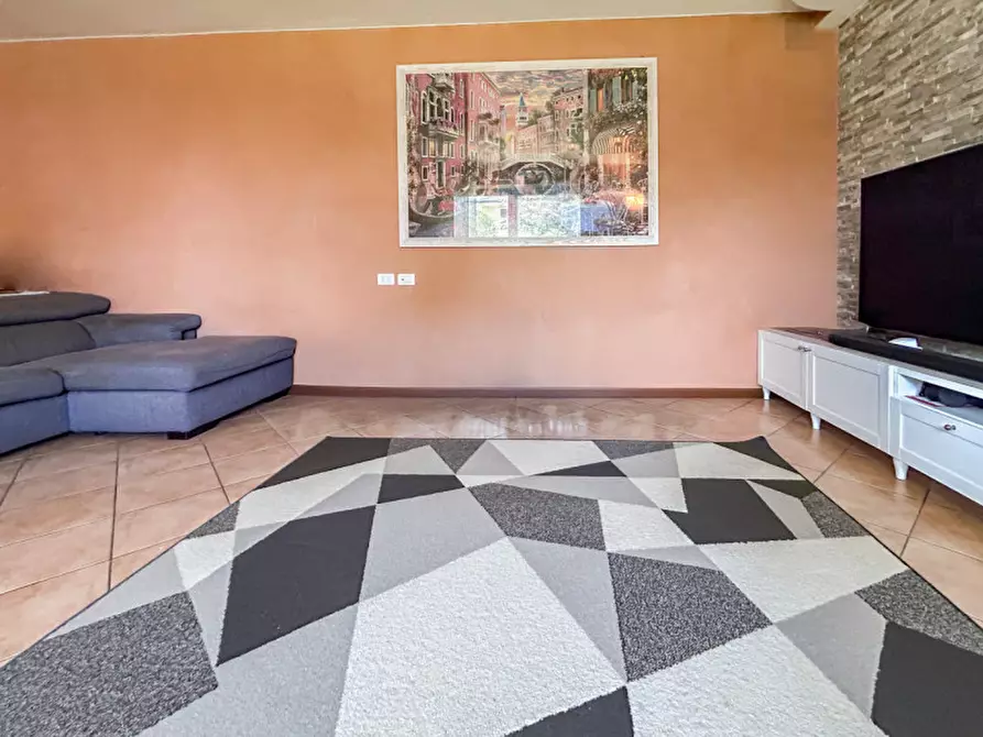 Immagine 7 di Appartamento in vendita  in Via Val di sole a Bussolengo