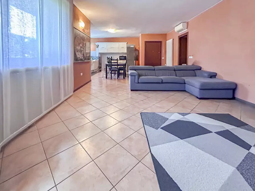 Immagine 8 di Appartamento in vendita  in Via Val di sole a Bussolengo