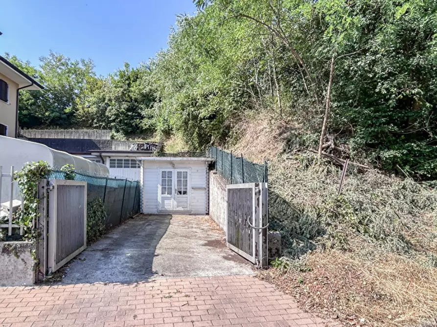 Immagine 34 di Appartamento in vendita  in Via Val di sole a Bussolengo