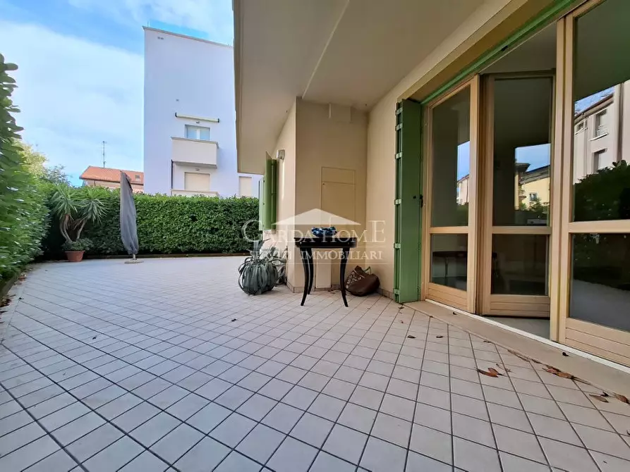 Immagine 4 di Appartamento in vendita  in Via Vittorio Veneto a Desenzano Del Garda