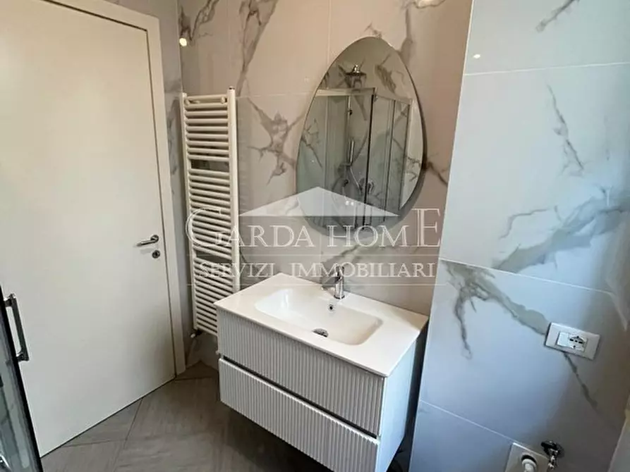 Immagine 22 di Appartamento in vendita  in Via Vittorio Veneto a Desenzano Del Garda