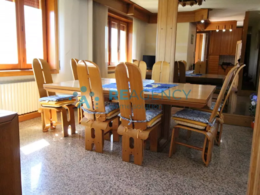 Immagine 10 di Villa in vendita  in Via Martiri della Libertà a Caltrano