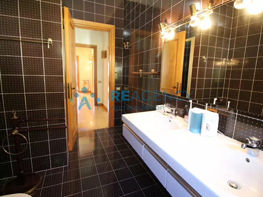 Immagine 18 di Villa in vendita  in Via Martiri della Libertà a Caltrano