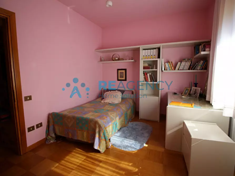 Immagine 21 di Villa in vendita  in Via Martiri della Libertà a Caltrano